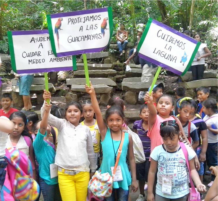 NIÑOS APOYAN LA INICIATIVA.-JPG